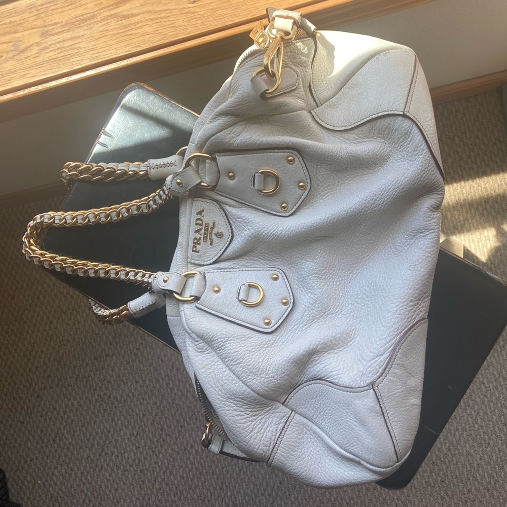 Heavily used Cream Prada leather Crossbody Purse ❌